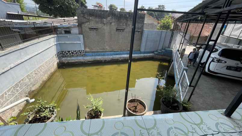 dijual villa pasirjambu