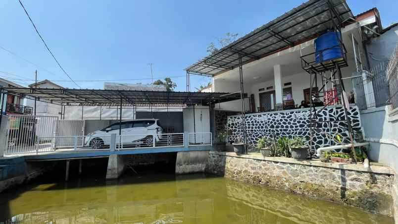 dijual villa pasirjambu