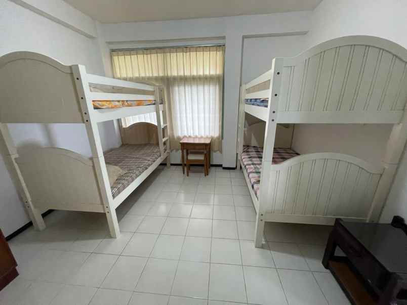 dijual villa villa trawas