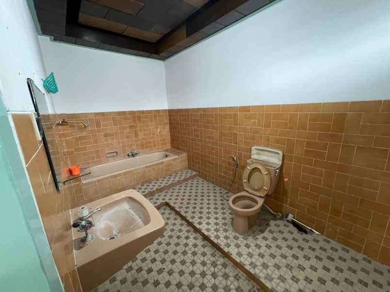 dijual villa villa trawas