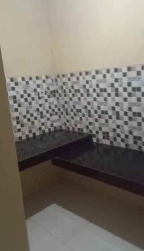 dikontrakan 1 rumah dalam cluster di margahayu raya