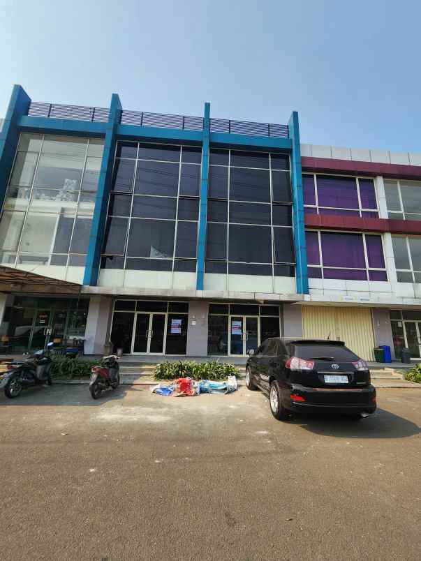 disewa ruko terrace 8 suvarna sutera tangerang