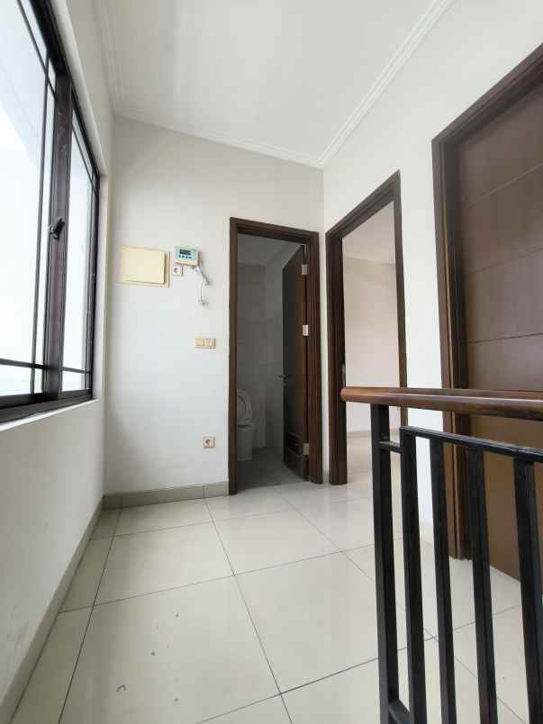 disewa rumah greenlake city asia siap huni sudah renov