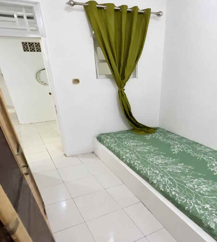 disewakan kost jl minangkabau no 2 kel