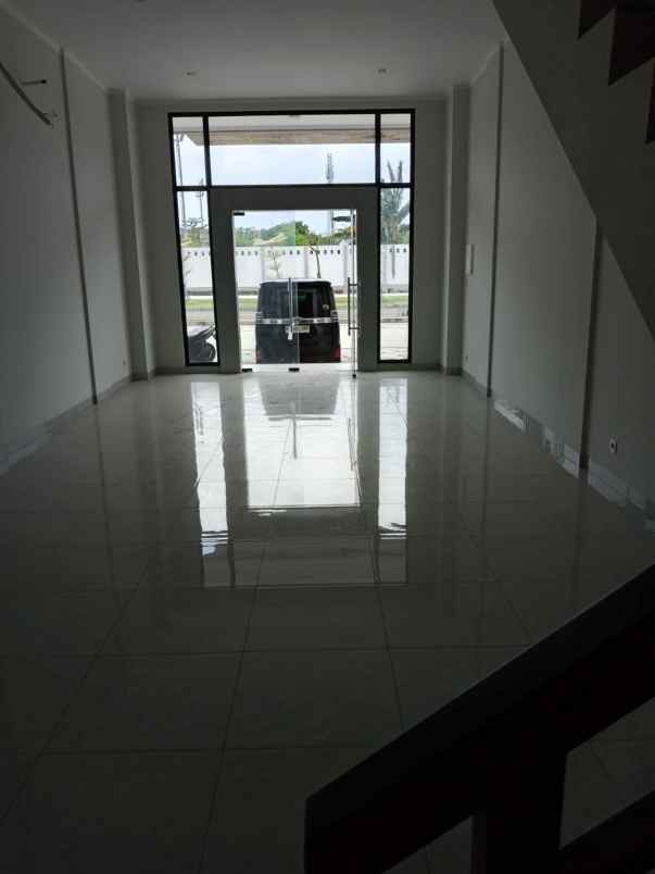 disewakan ruko gudang kantor ruko crystal commercial