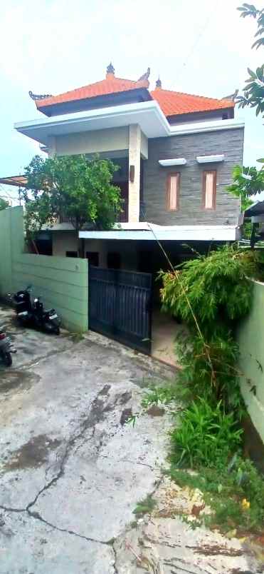 disewakan rumah jalan kebo iwa denpasar bali