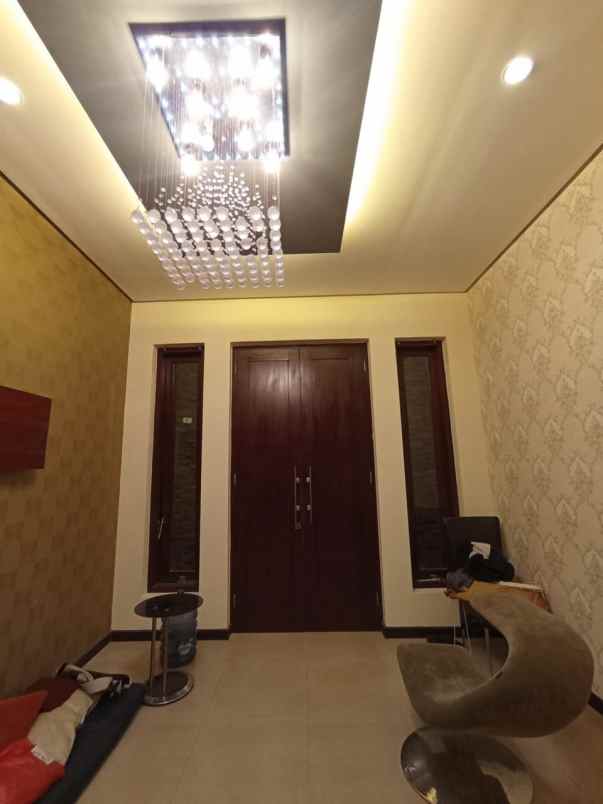 disewakan rumah kertajaya