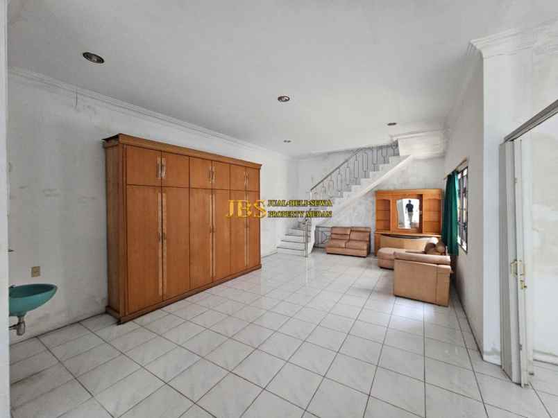 disewakan rumah komplek cemara hijau