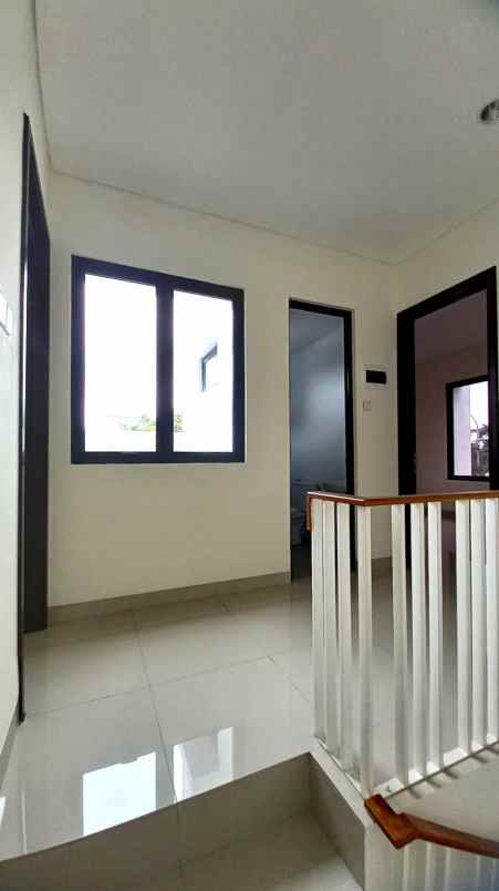 disewakan rumah la seine essence jgc
