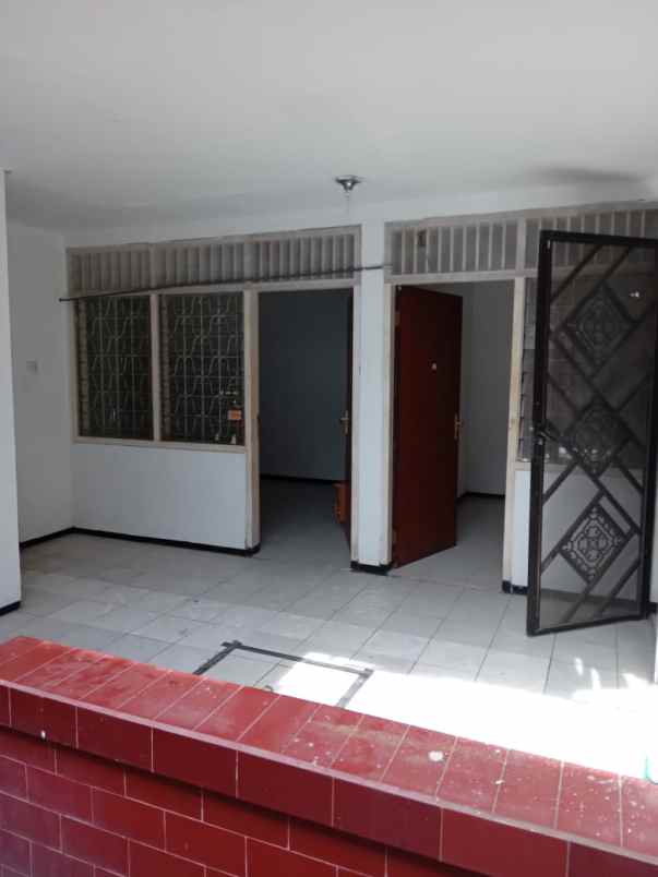 disewakan rumah nginden intan