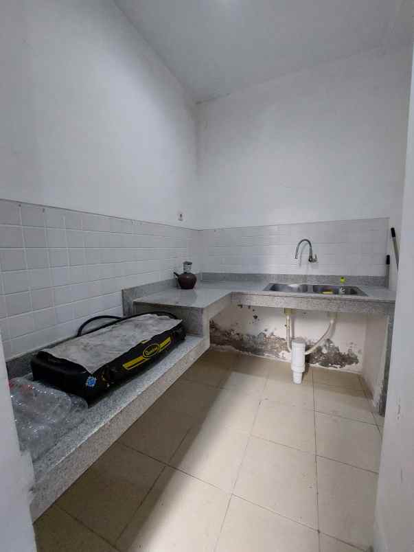 disewakan rumah pakuwon city