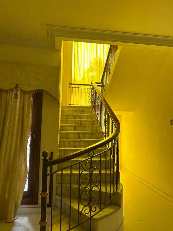 disewakan rumah perumahan jaka permai