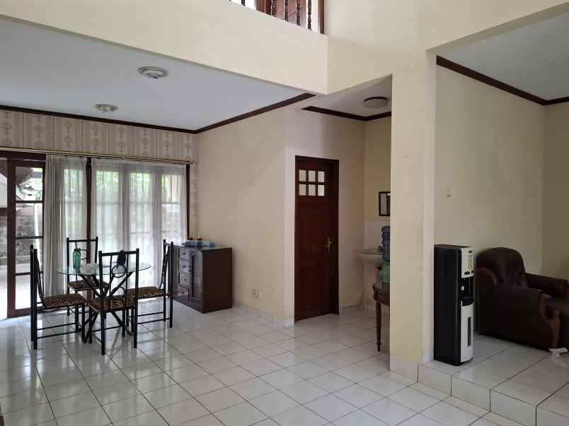 disewakan rumah perumahan merapi view