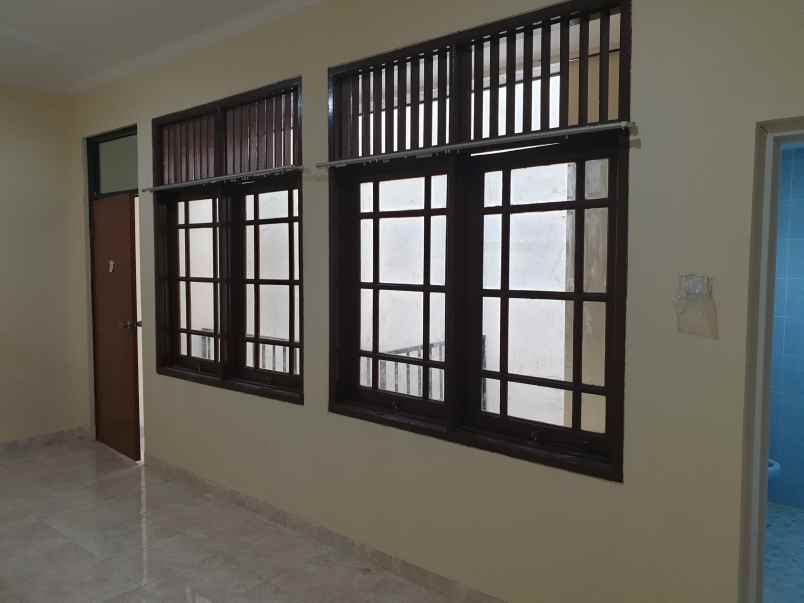 disewakan rumah pondok gading utama