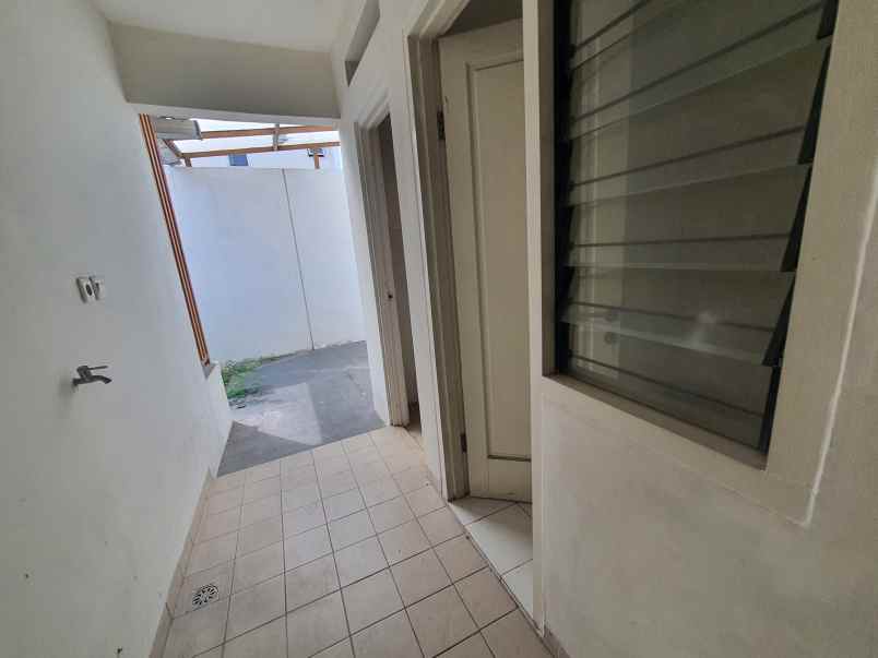 disewakan rumah suvarna sutera cluster elysia