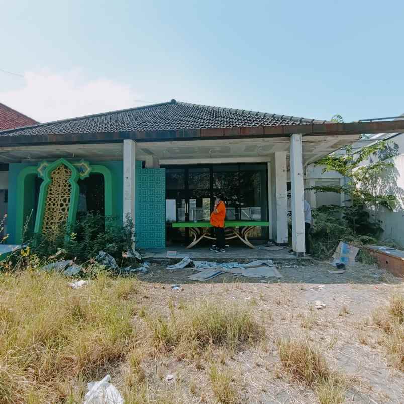 disewakan rumah usaha bengawan belakang kfc darmo