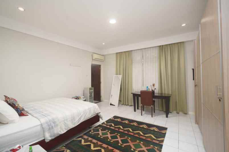 for rent beautiful furnished house at kemang