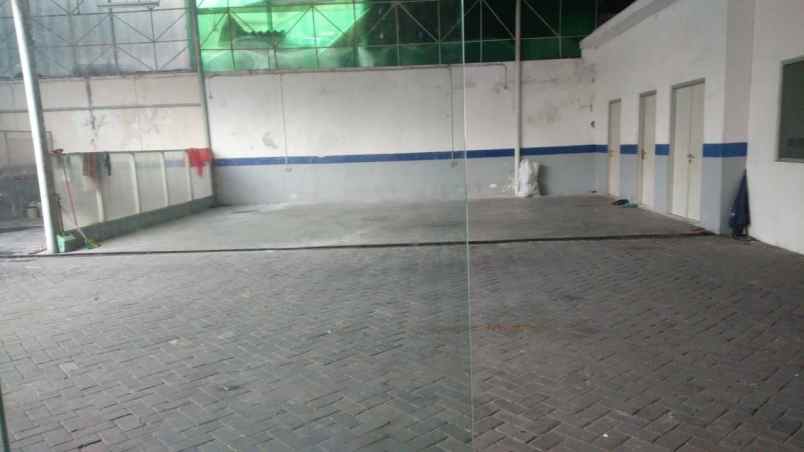 gedung mayjend sungkono strategis double access