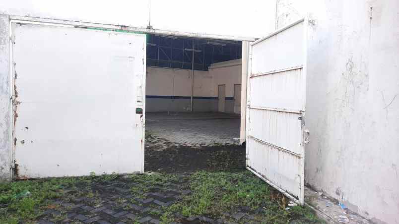 gedung mayjend sungkono strategis double access