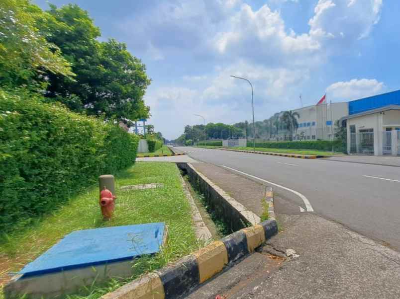 gudang pabrik kantor kawasan industri mm2100 cibitung