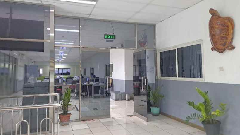 gudang pabrik kantor kawasan industri mm2100 cibitung