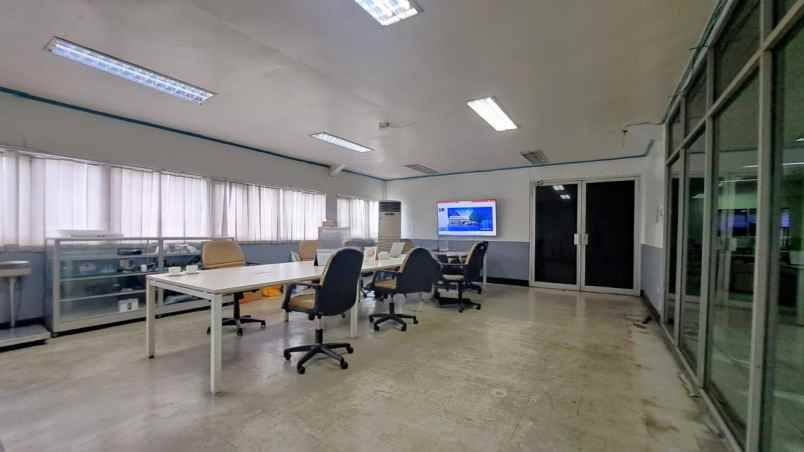 gudang pabrik kantor kawasan industri mm2100 cibitung
