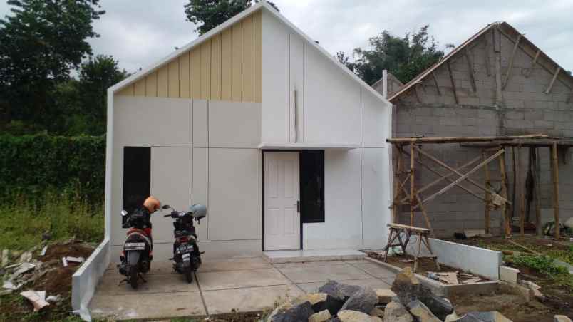hunian modern lokasi di tawangargo karangploso