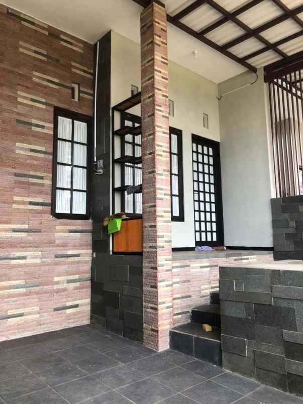 jual rumah full furnished konsep jepang