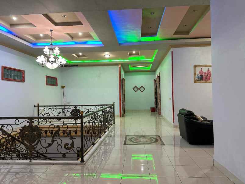 jual rumah mewah bonus expander baru