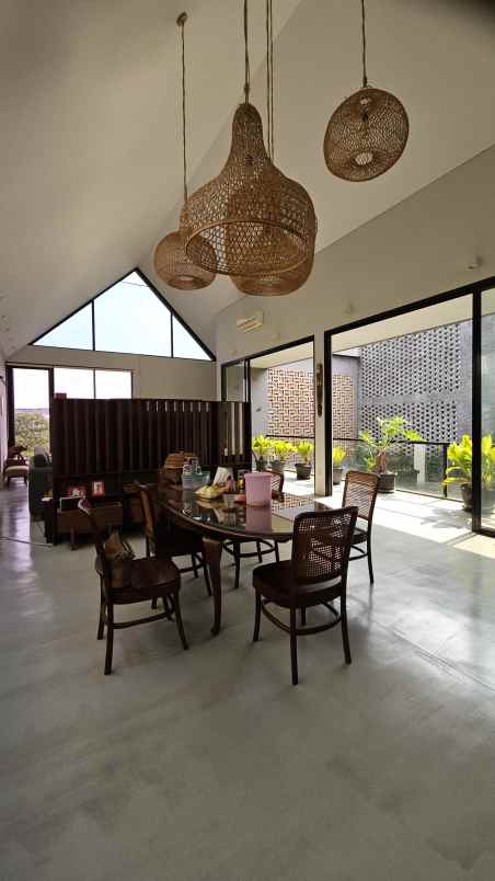 jual rumah mewah furnished sunrise garden jak bar