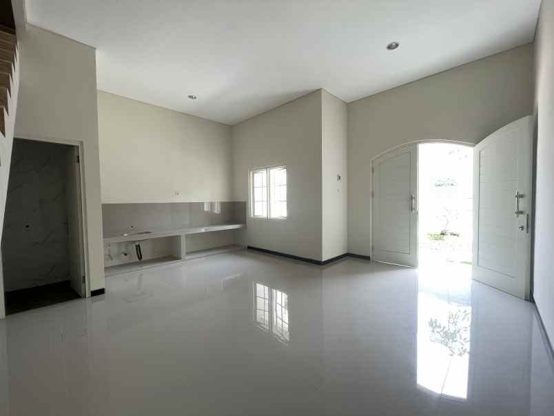 jual rumah minimalis klasik