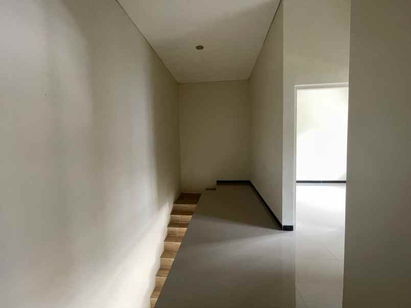 jual rumah minimalis klasik