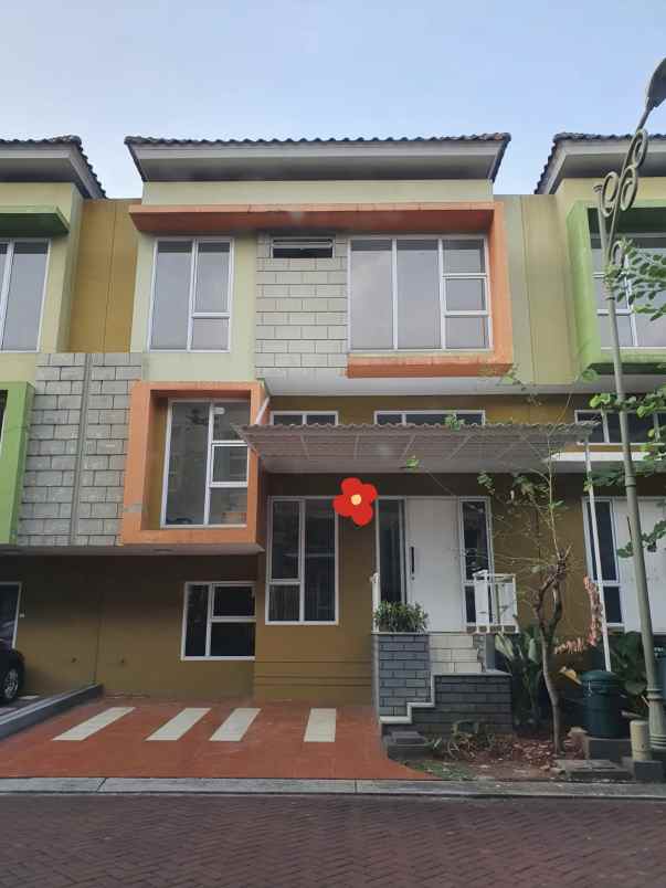 jual rumah nyaman huni di atlanta village serpong