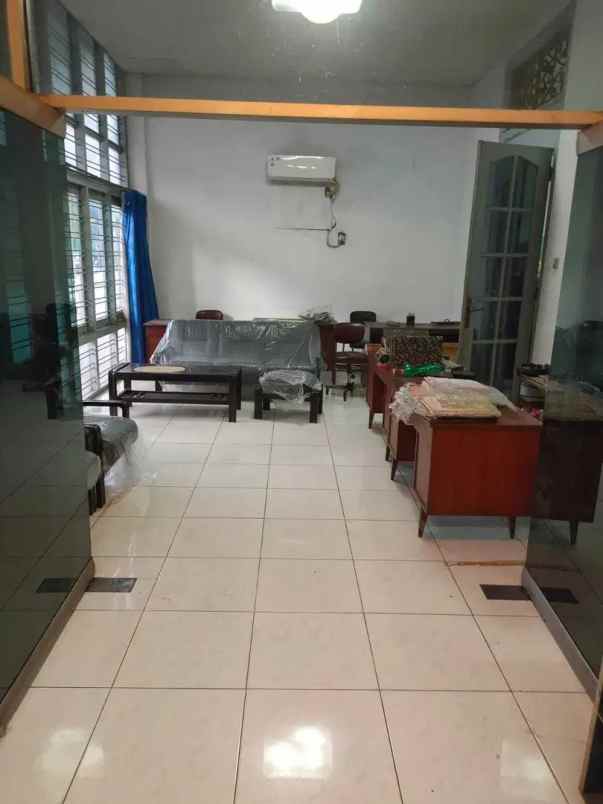 jual rumah tua strategis di panglima sudirman surabaya