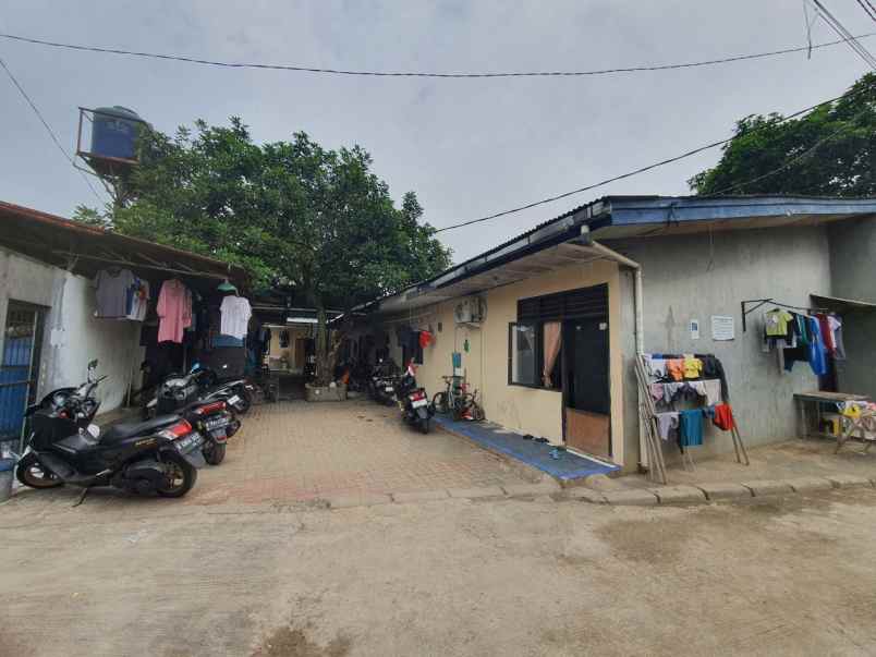 kontrakan 26 unit full isi di serua cputat