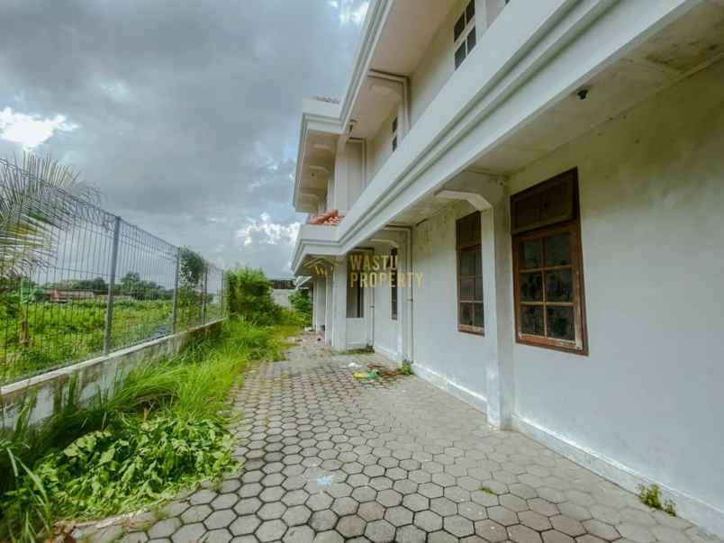 kost dijual cepat 39 kamar di seturan belakang ykpn