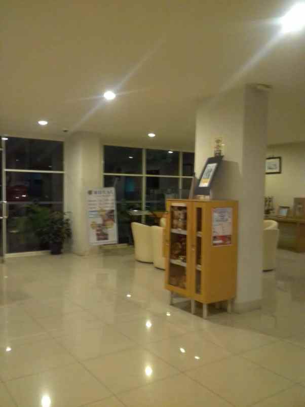 pinewood apartemen jatinangor 2 br lantai 22 sumedang