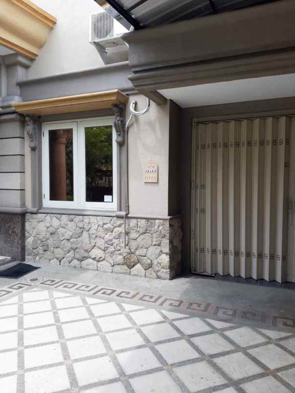 raya manyar tirtoyoso strategis raya jalan utama