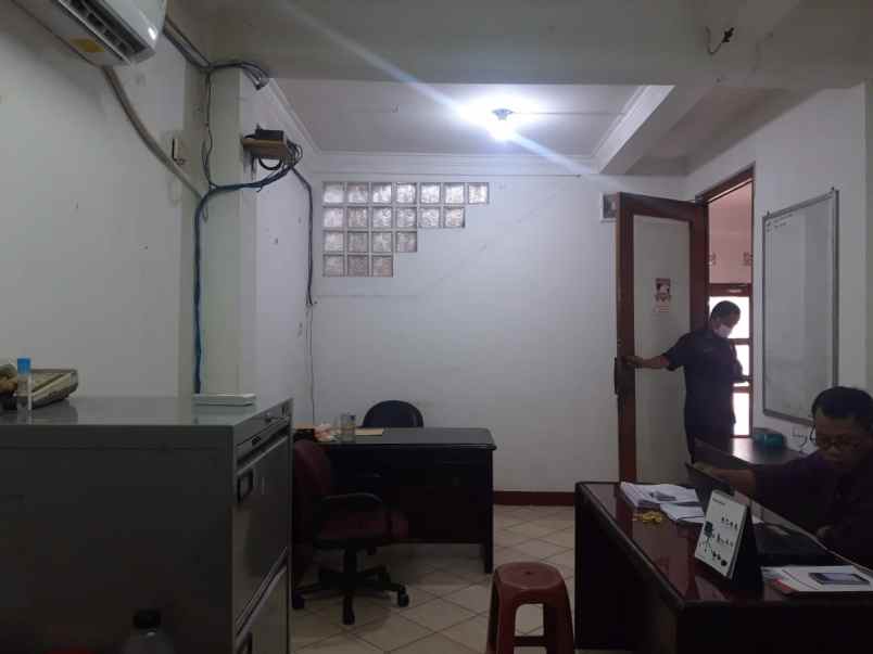 ruko gudang kantor jl karang tengah raya