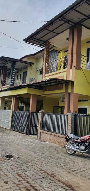 rumah 2 1 2 lt dalam komplek panglima denai