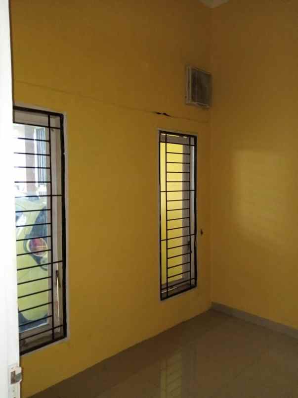 rumah 2 1 2 lt dalam komplek panglima denai