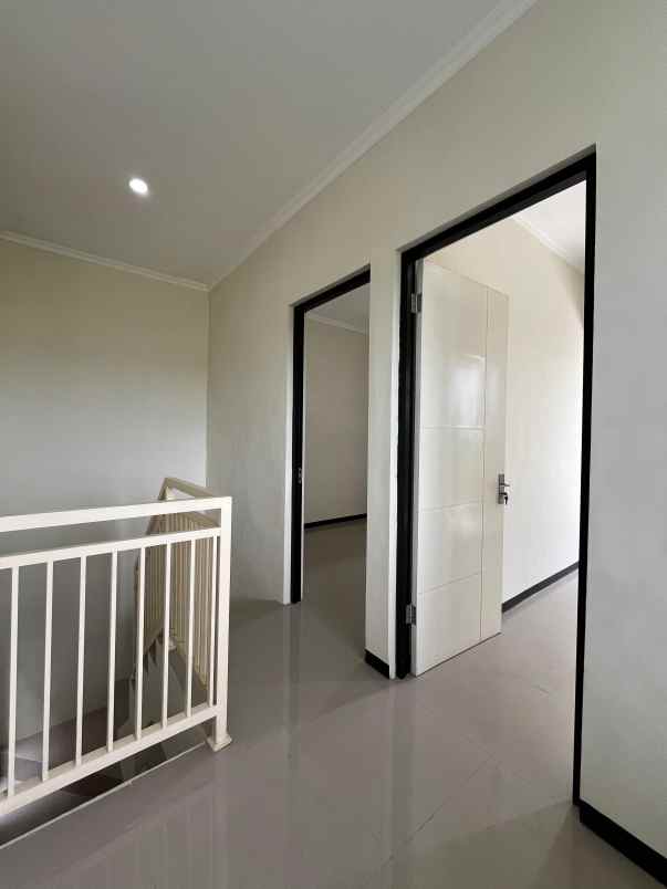 rumah 2 lantai 10 x 12