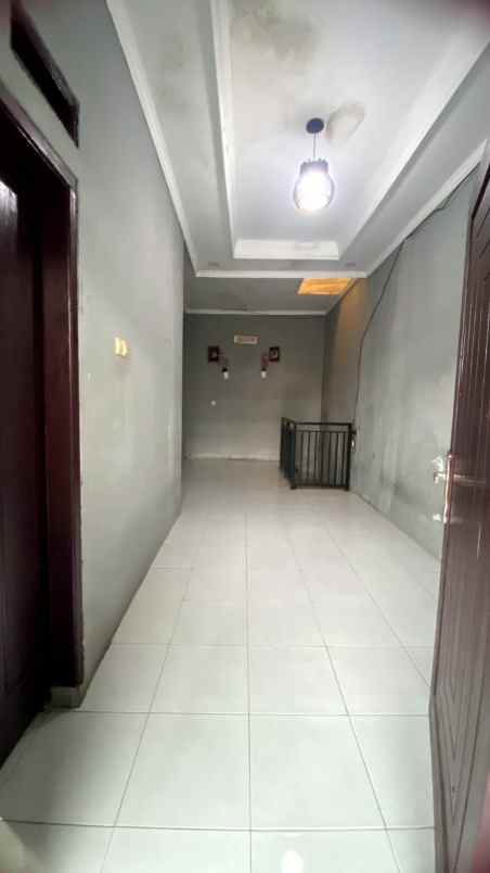 rumah 2 lantai cibinong