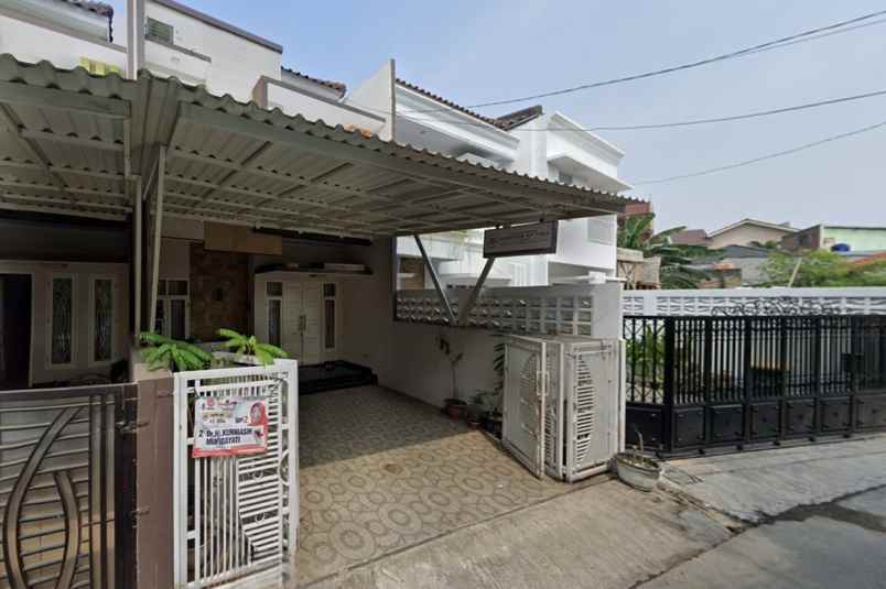 rumah 2 lantai di gandaria jagakarsa jakarta selatan