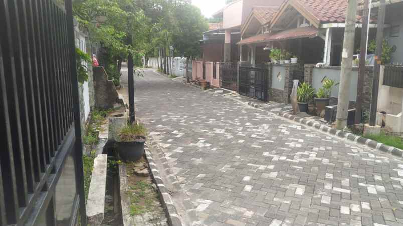 rumah 2 lantai di griya bintara indah bekasi