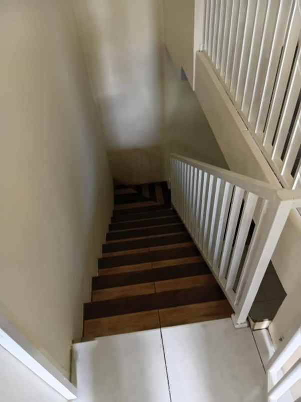 rumah 2 lantai murah di pup