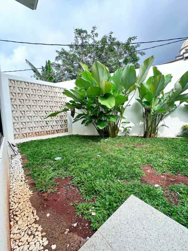 rumah 2 lantai readystok dekat lrt cikunir bekasi