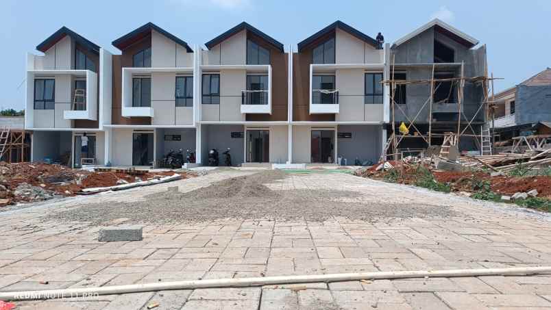 rumah 2 lantai termurah modern di pamulang 700 jutaan