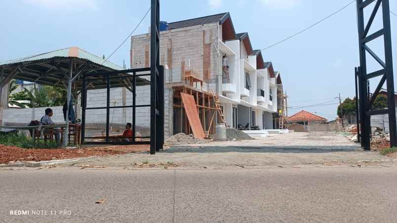 rumah 2 lantai termurah modern di pamulang 700 jutaan