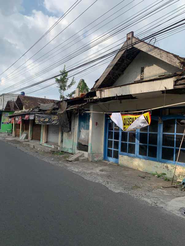 rumah 200 jutaan area jogja dekat terminal jombor